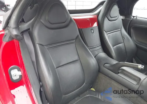 2007 Pontiac Solstice z USA, uszkodzony, nr VIN 1G2MB35B87Y104503